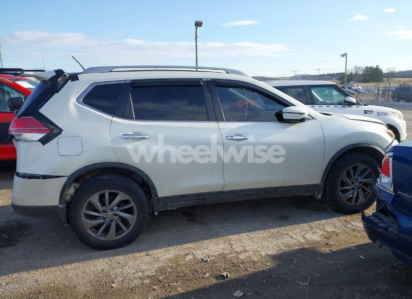 Photo 13 of 2016 Nissan Rogue SL (VIN 5N1AT2MV5GC753637)