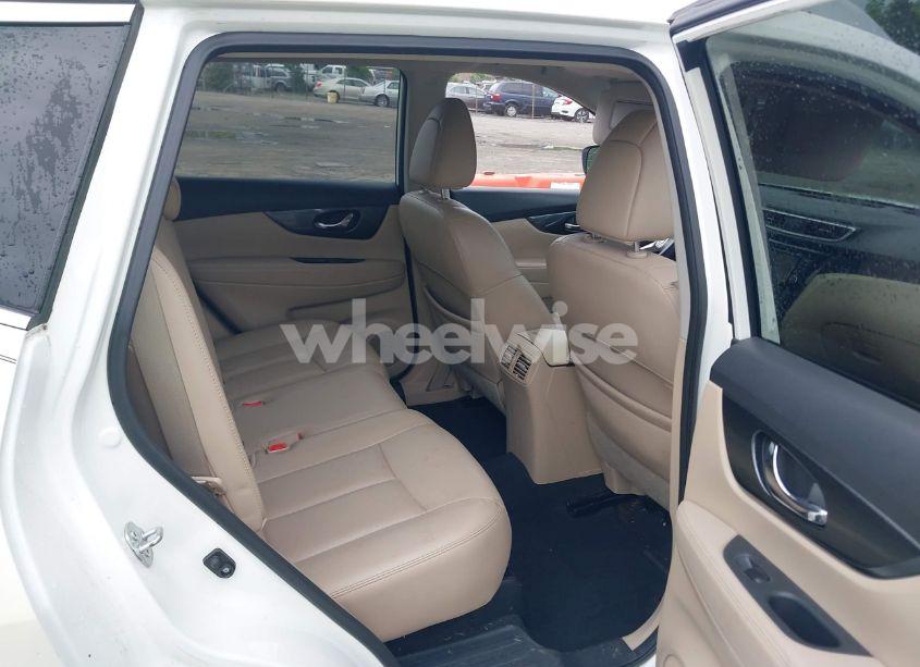 Photo 8 of 2016 Nissan Rogue SL (VIN 5N1AT2MV5GC771894)