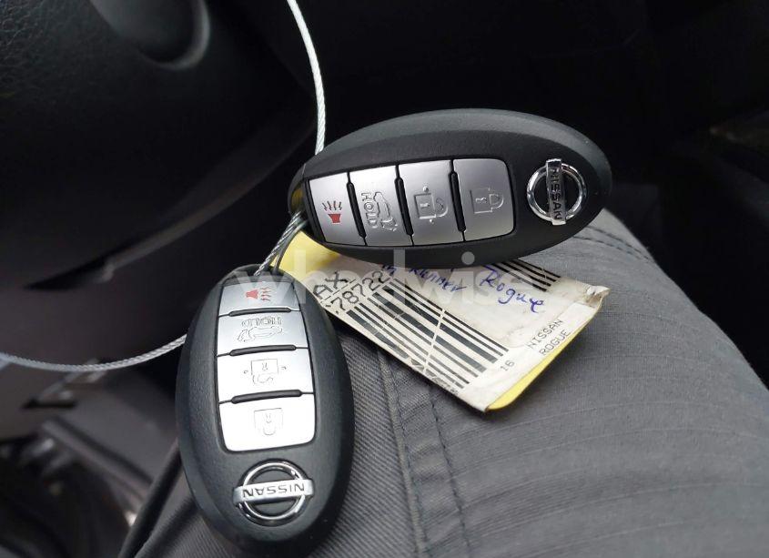 Photo 11 of 2016 Nissan Rogue SL (VIN 5N1AT2MV5GC787223)