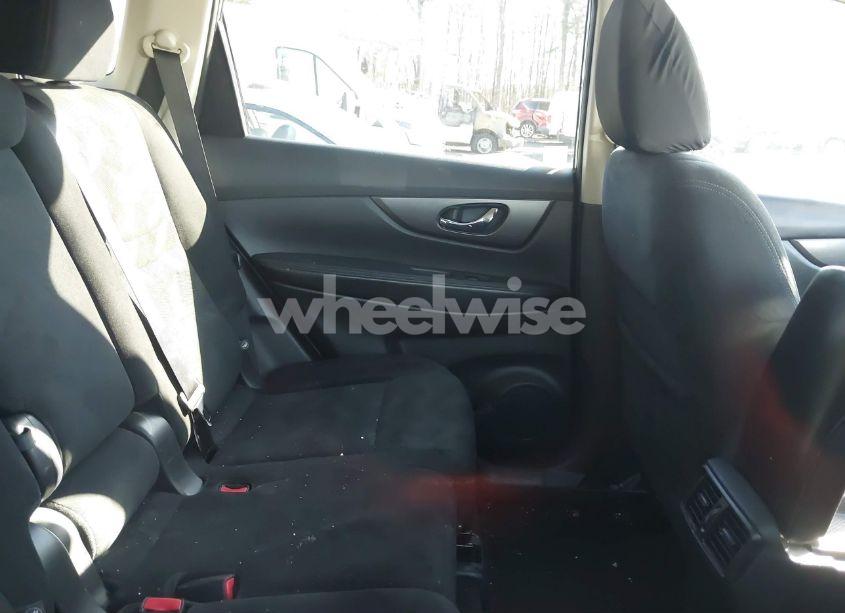 Photo 8 of 2016 Nissan Rogue SV (VIN 5N1AT2MV5GC920935)