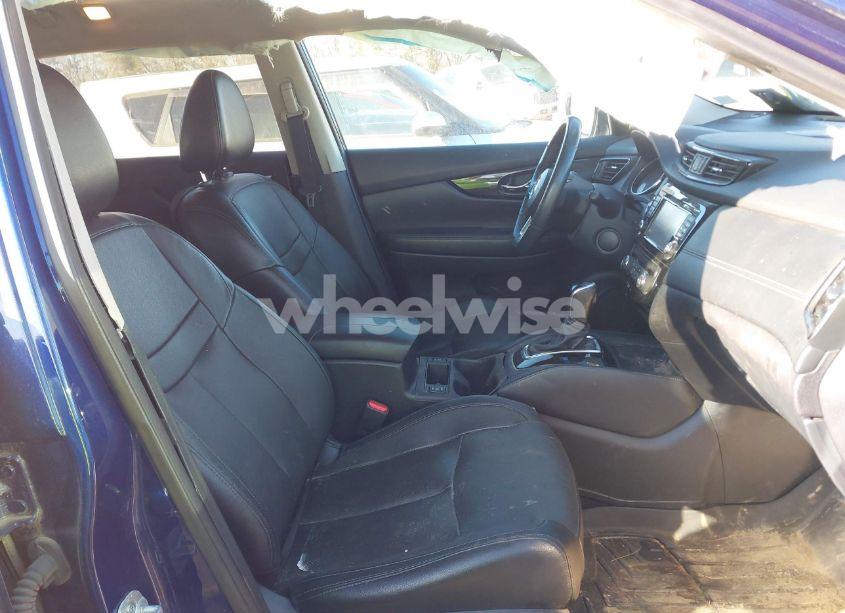 Photo 5 of 2017 Nissan Rogue SL (VIN 5N1AT2MV5HC743675)