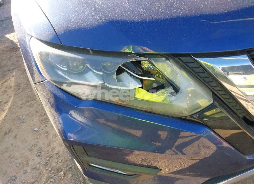 Photo 6 of 2017 Nissan Rogue SL (VIN 5N1AT2MV5HC743675)