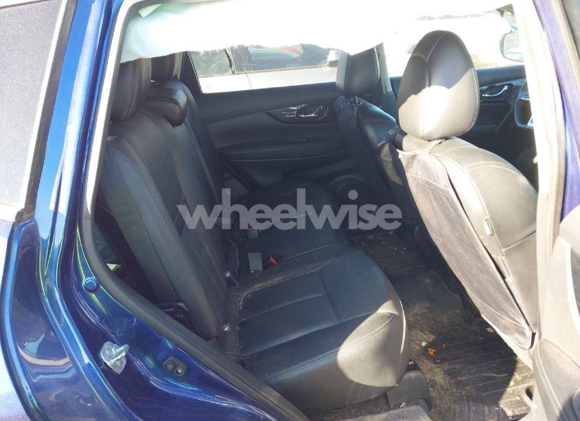 Photo 8 of 2017 Nissan Rogue SL (VIN 5N1AT2MV5HC743675)