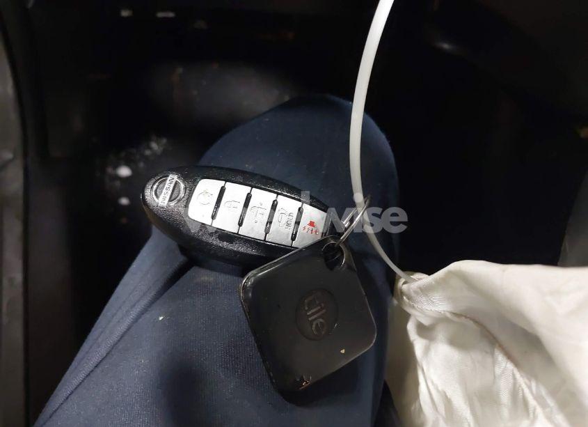 Photo 11 of 2017 Nissan Rogue SV (VIN 5N1AT2MV5HC760976)