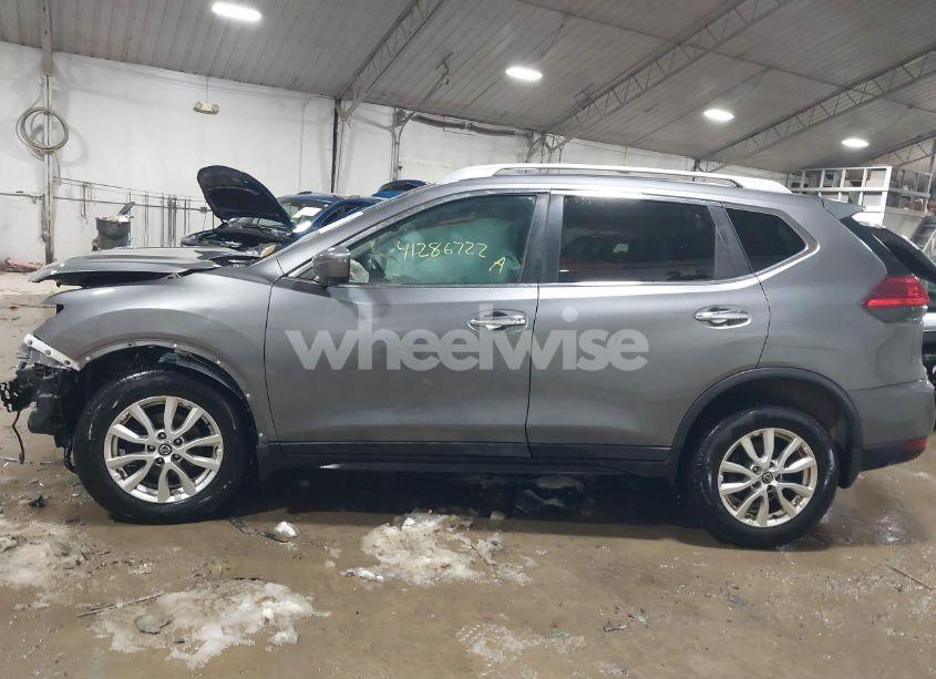 Photo 14 of 2017 Nissan Rogue SV (VIN 5N1AT2MV5HC760976)