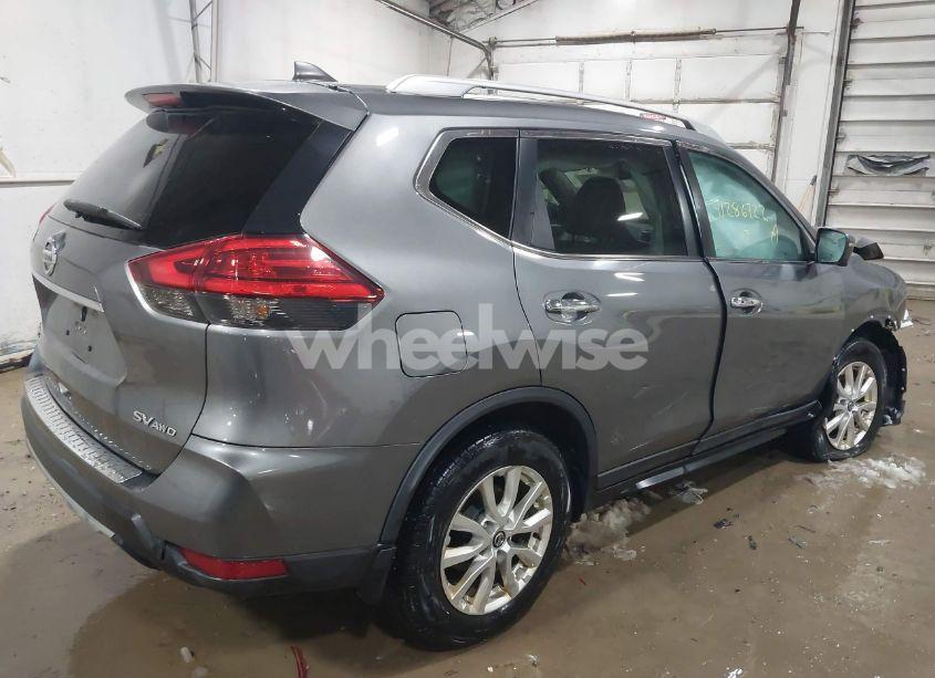 Photo 4 of 2017 Nissan Rogue SV (VIN 5N1AT2MV5HC760976)