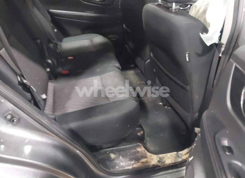 Photo 8 of 2017 Nissan Rogue SV (VIN 5N1AT2MV5HC760976)