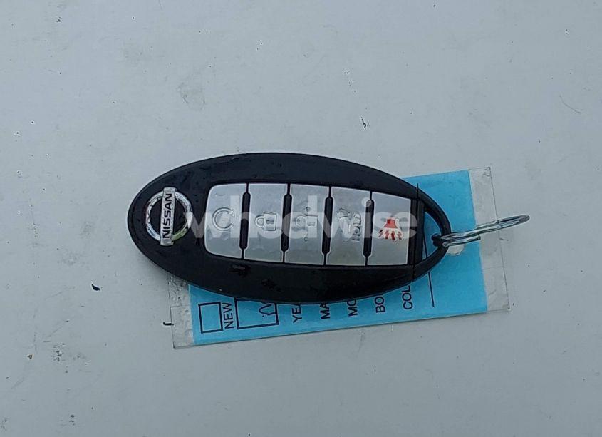 Photo 11 of 2017 Nissan Rogue SV (VIN 5N1AT2MV5HC848927)