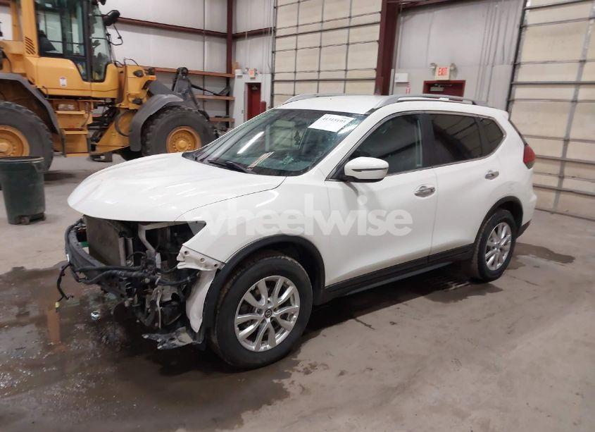 Photo 2 of 2017 Nissan Rogue SV (VIN 5N1AT2MV5HC853710)