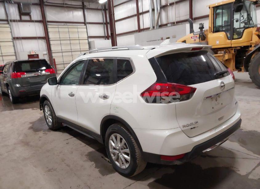 Photo 3 of 2017 Nissan Rogue SV (VIN 5N1AT2MV5HC853710)