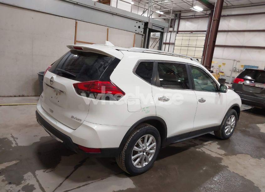 Photo 4 of 2017 Nissan Rogue SV (VIN 5N1AT2MV5HC853710)