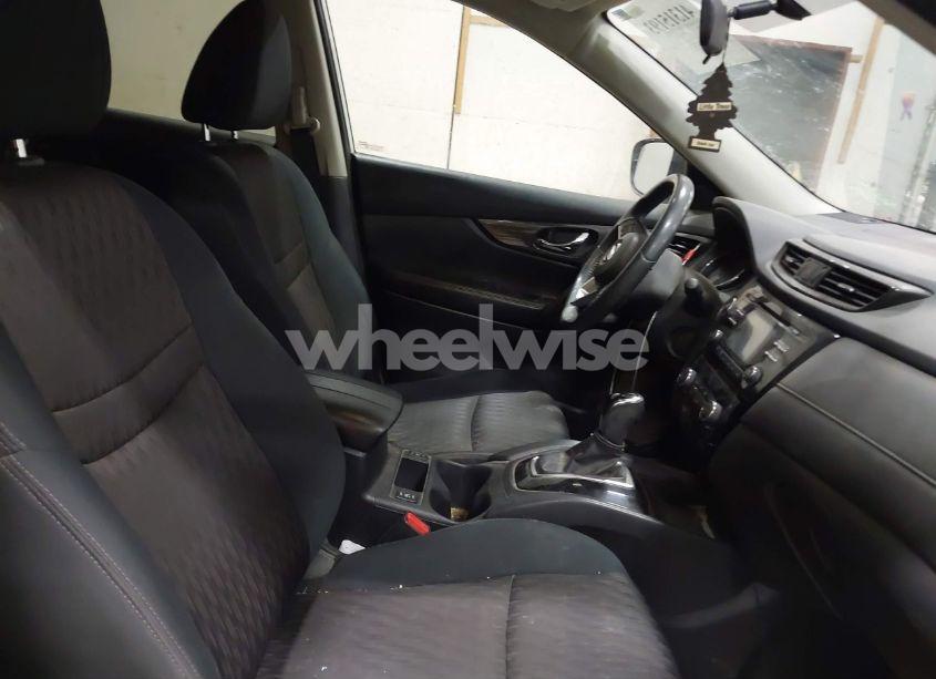 Photo 5 of 2017 Nissan Rogue SV (VIN 5N1AT2MV5HC853710)