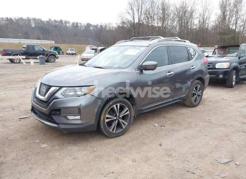 Photo 2 of 2017 Nissan Rogue SL (VIN 5N1AT2MV5HC859121)