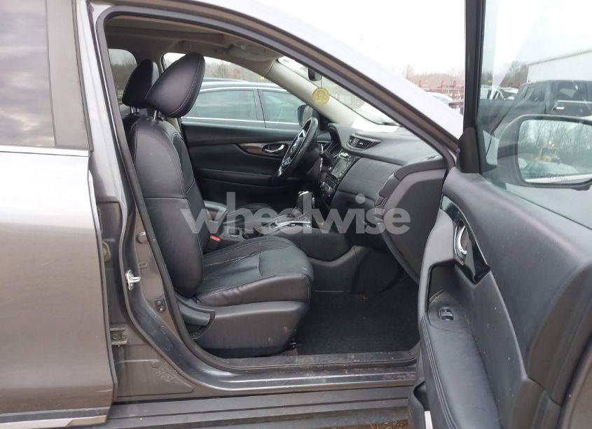 Photo 5 of 2017 Nissan Rogue SL (VIN 5N1AT2MV5HC859121)