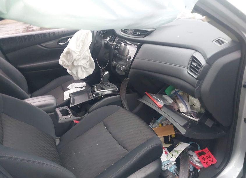 Photo 5 of 2017 Nissan Rogue SV (VIN 5N1AT2MV5HC879739)