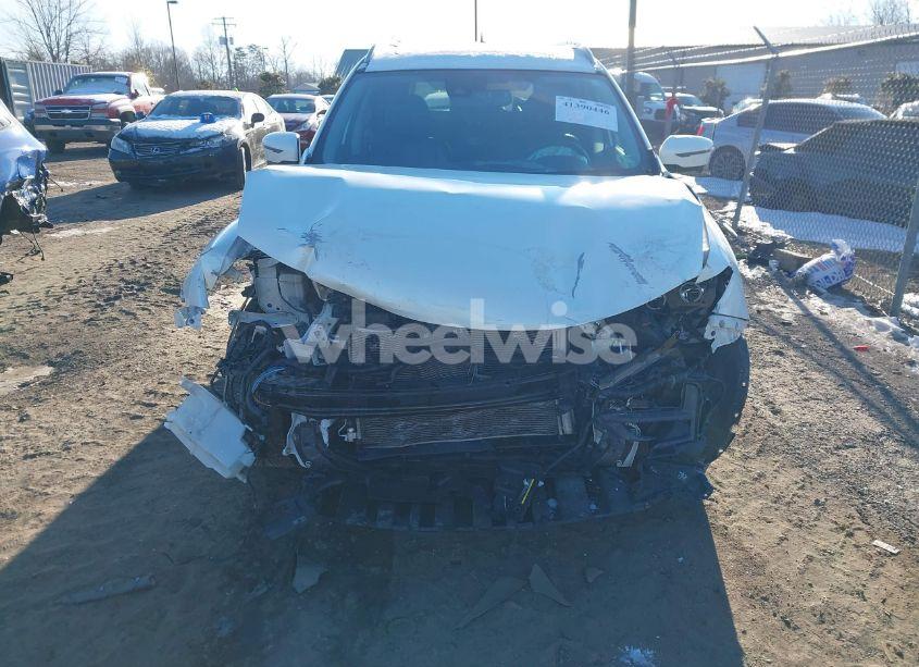 Photo 6 of 2017 Nissan Rogue SL (VIN 5N1AT2MV5HC892829)