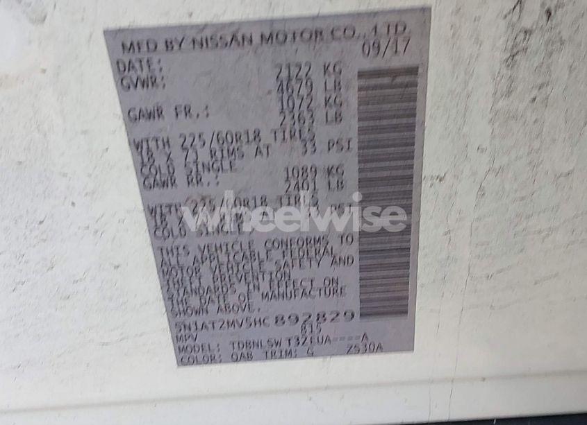 Photo 9 of 2017 Nissan Rogue SL (VIN 5N1AT2MV5HC892829)