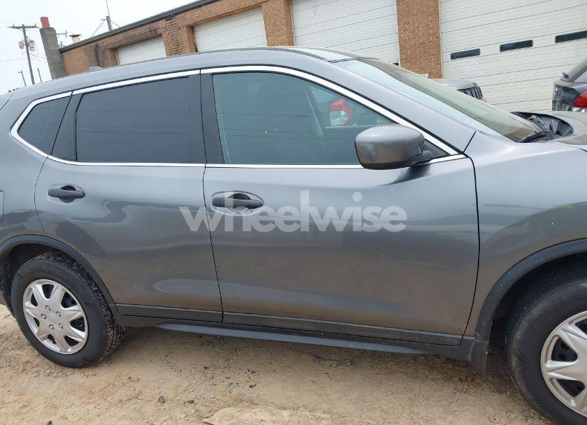 Photo 13 of 2017 Nissan Rogue S (VIN 5N1AT2MV5HC895925)