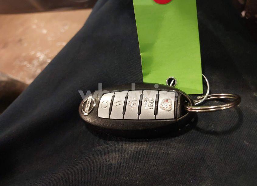 Photo 11 of 2018 Nissan Rogue SV (VIN 5N1AT2MV5JC745674)