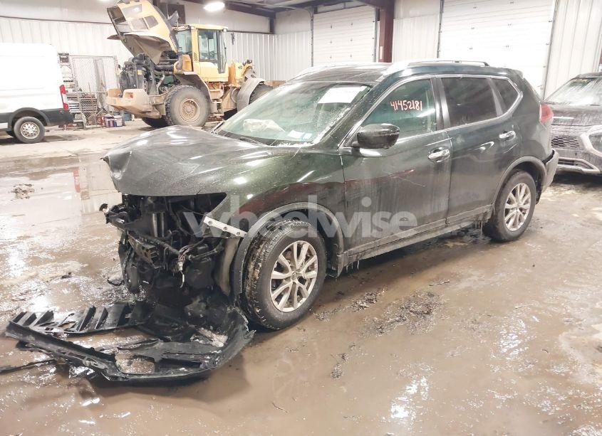 Photo 2 of 2018 Nissan Rogue SV (VIN 5N1AT2MV5JC745674)