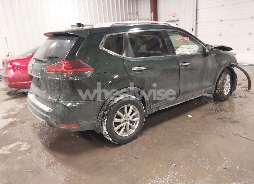 Photo 4 of 2018 Nissan Rogue SV (VIN 5N1AT2MV5JC745674)