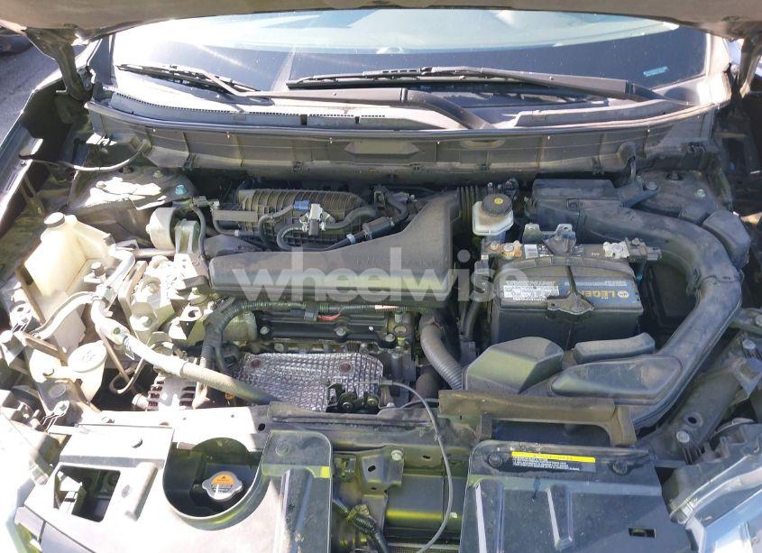 Photo 10 of 2018 Nissan Rogue SV (VIN 5N1AT2MV5JC752043)