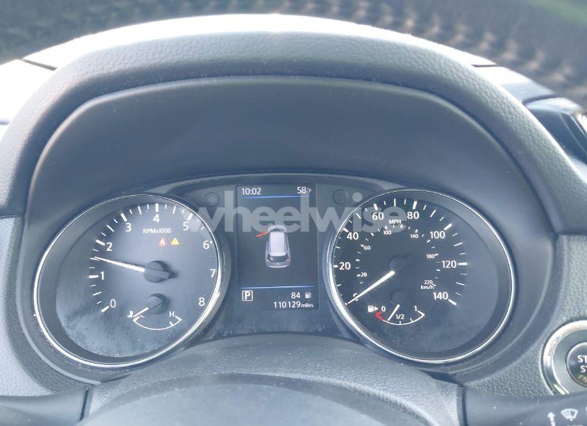 Photo 7 of 2018 Nissan Rogue SV (VIN 5N1AT2MV5JC752043)