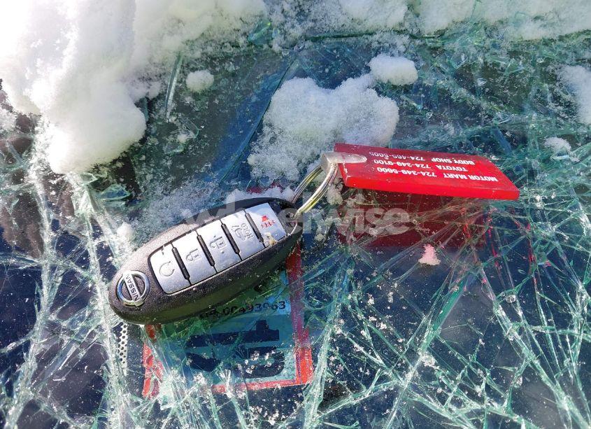 Photo 11 of 2018 Nissan Rogue SV (VIN 5N1AT2MV5JC754567)