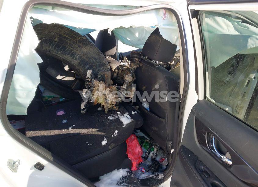 Photo 8 of 2018 Nissan Rogue SV (VIN 5N1AT2MV5JC754567)