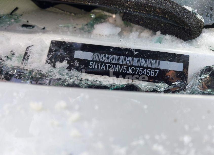 Photo 9 of 2018 Nissan Rogue SV (VIN 5N1AT2MV5JC754567)