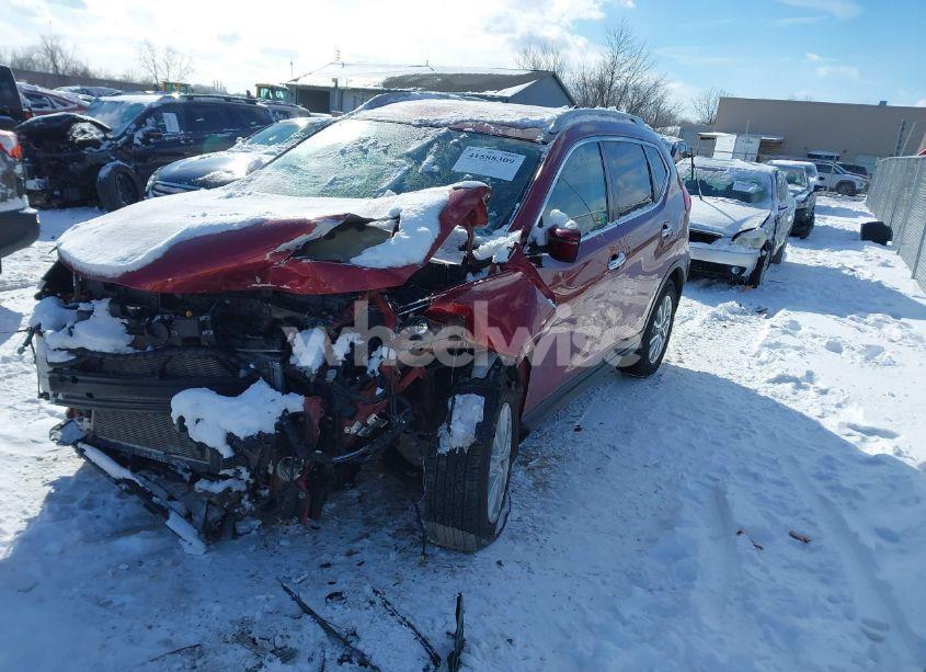 Photo 2 of 2018 Nissan Rogue SV (VIN 5N1AT2MV5JC804089)