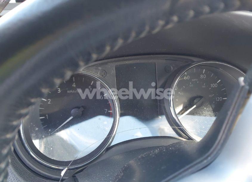 Photo 7 of 2018 Nissan Rogue SV (VIN 5N1AT2MV5JC804089)