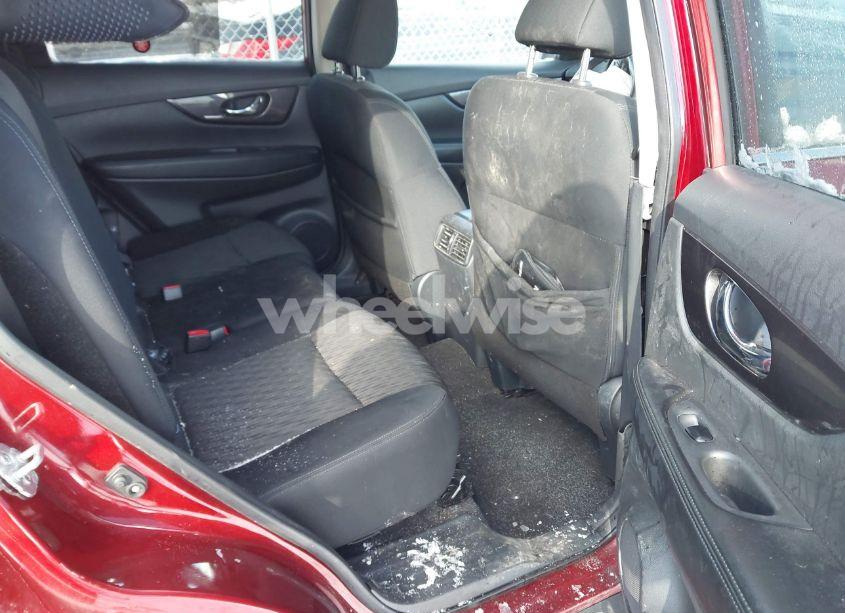 Photo 8 of 2018 Nissan Rogue SV (VIN 5N1AT2MV5JC804089)