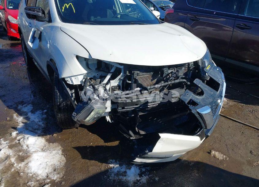 Photo 6 of 2018 Nissan Rogue SV (VIN 5N1AT2MV5JC824424)