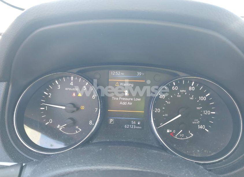 Photo 7 of 2018 Nissan Rogue SV (VIN 5N1AT2MV5JC824424)