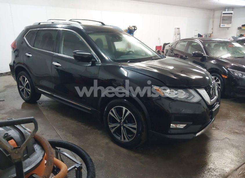 2018 Nissan Rogue SL (VIN 5N1AT2MV5JC833088) main photo