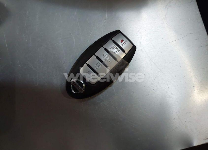 Photo 11 of 2018 Nissan Rogue SL (VIN 5N1AT2MV5JC833088)