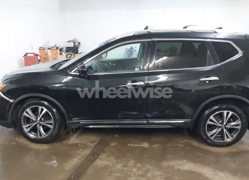 Photo 14 of 2018 Nissan Rogue SL (VIN 5N1AT2MV5JC833088)