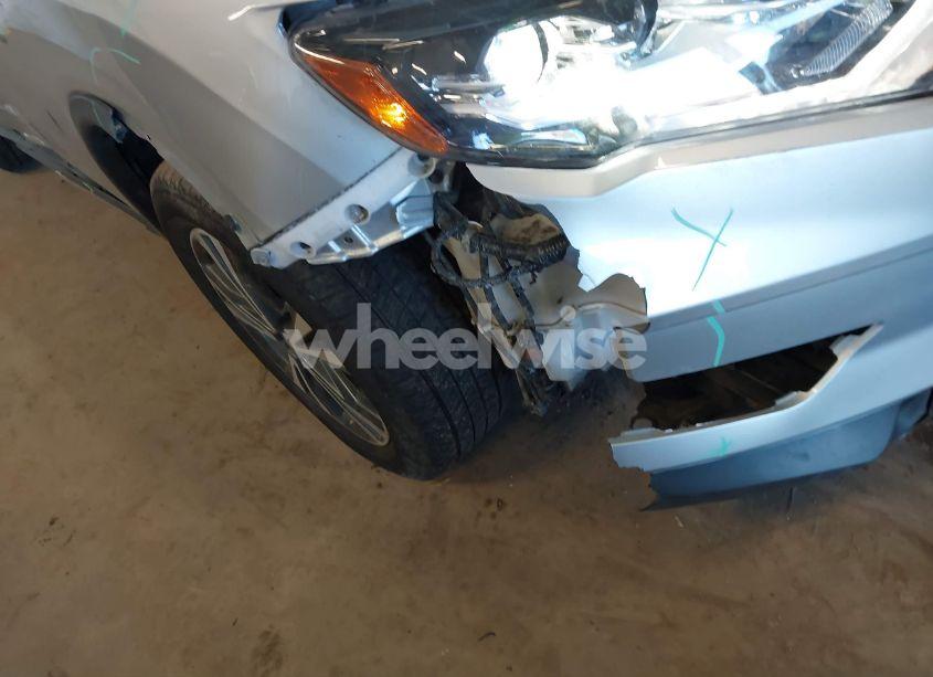 Photo 6 of 2018 Nissan Rogue SL (VIN 5N1AT2MV5JC839537)