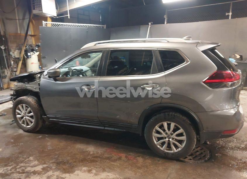 Photo 15 of 2019 Nissan Rogue SV (VIN 5N1AT2MV5KC703927)