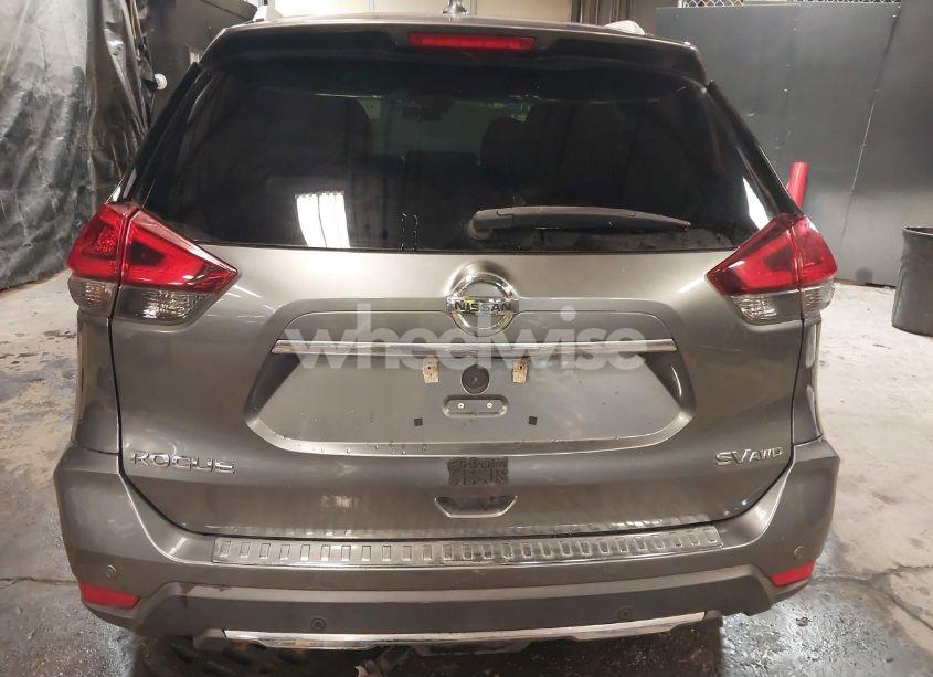 Photo 17 of 2019 Nissan Rogue SV (VIN 5N1AT2MV5KC703927)