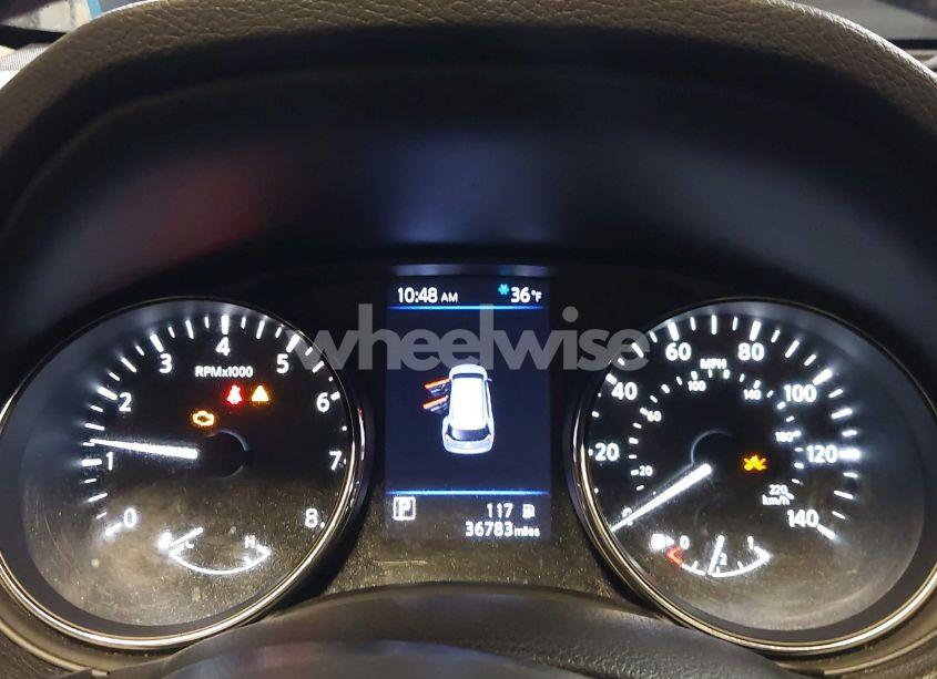 Photo 7 of 2019 Nissan Rogue SV (VIN 5N1AT2MV5KC703927)