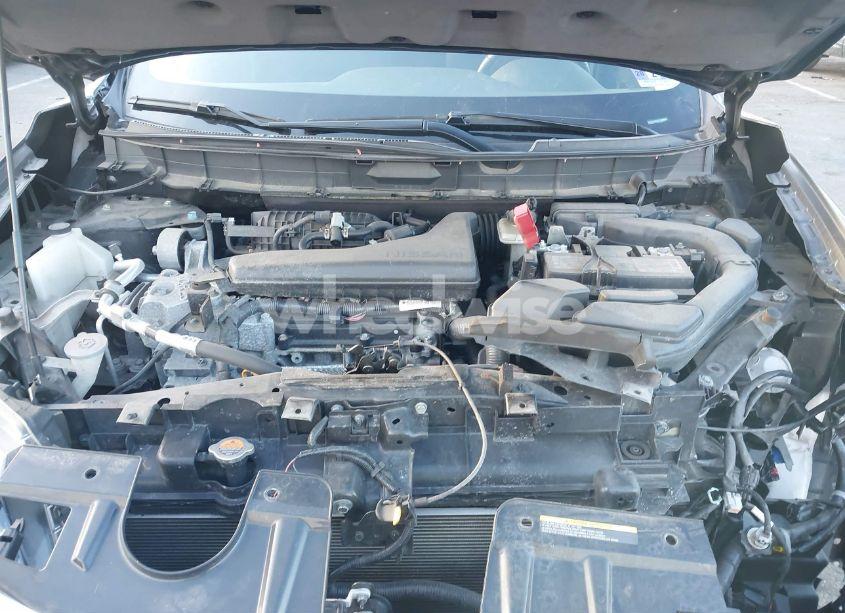 Photo 10 of 2019 Nissan Rogue SV (VIN 5N1AT2MV5KC732182)