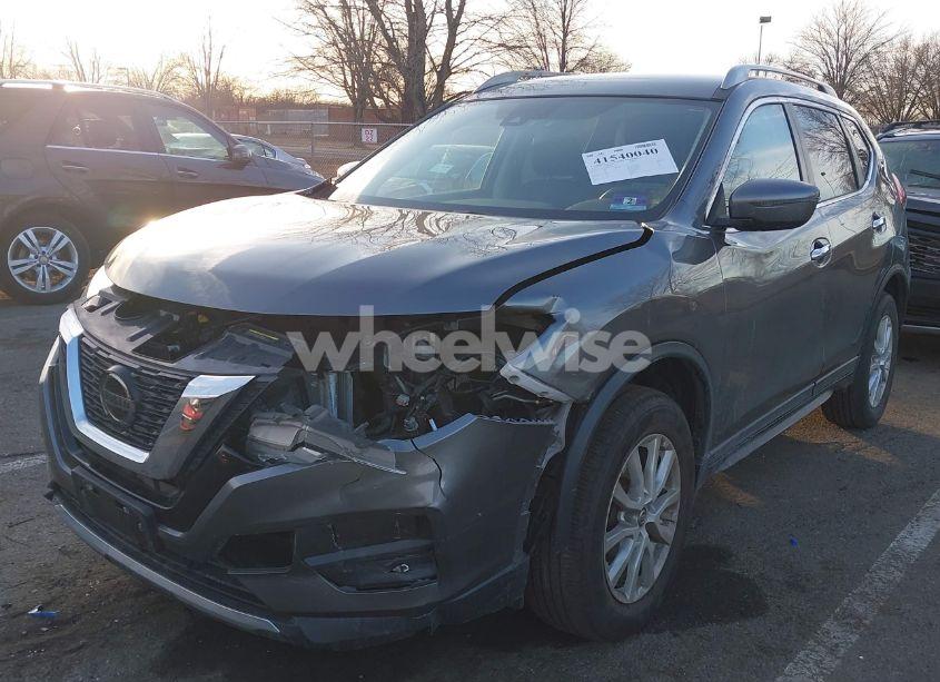 Photo 6 of 2019 Nissan Rogue SV (VIN 5N1AT2MV5KC732182)