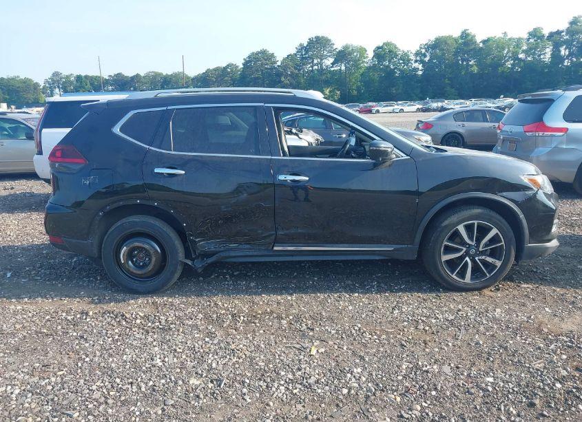 Photo 14 of 2019 Nissan Rogue SL (VIN 5N1AT2MV5KC732389)