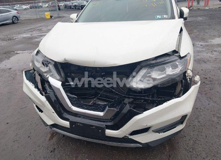 Photo 12 of 2019 Nissan Rogue SL (VIN 5N1AT2MV5KC743568)