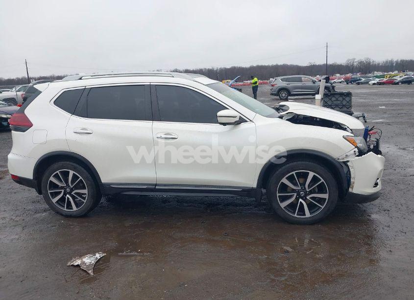 Photo 13 of 2019 Nissan Rogue SL (VIN 5N1AT2MV5KC743568)