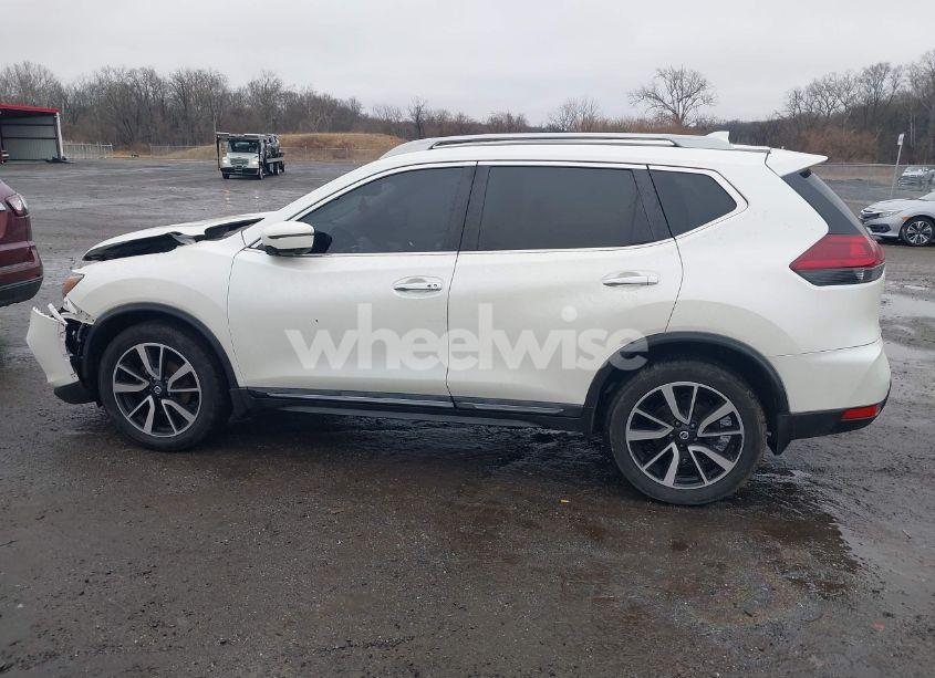 Photo 14 of 2019 Nissan Rogue SL (VIN 5N1AT2MV5KC743568)