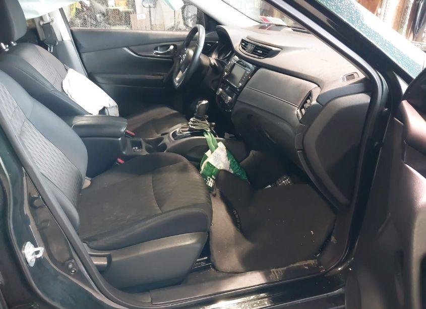 Photo 5 of 2019 Nissan Rogue SV (VIN 5N1AT2MV5KC747409)