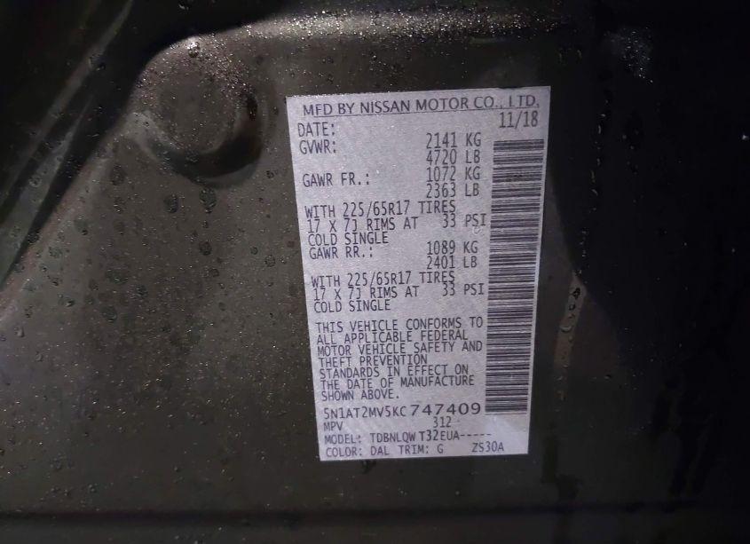 Photo 9 of 2019 Nissan Rogue SV (VIN 5N1AT2MV5KC747409)